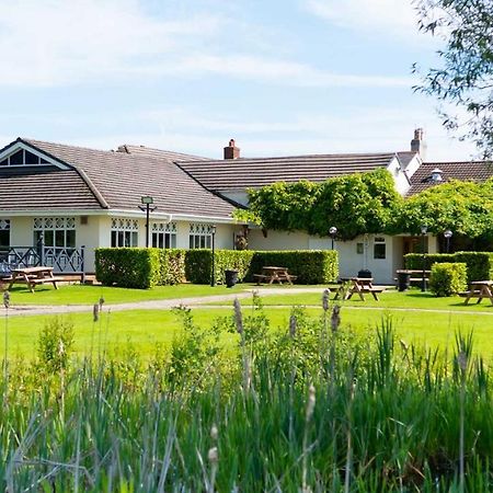 Holt Lodge Hotel Wrexham Exterior photo